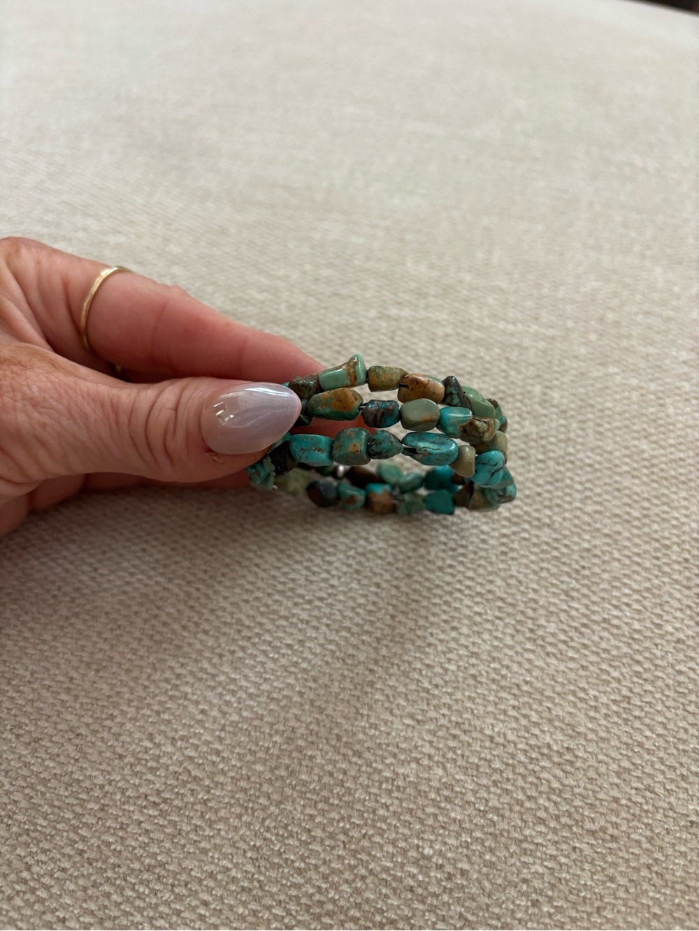 Turquoise Chip Stretch Bracelet for Women - Vibrant Blue-Green Beaded Stack - Picture 2 of 4
